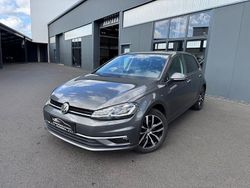 Indiumgrau Gebraucht 2017 VW Golf VII Highline Limousine | 12.900 € (Fairer Preis)