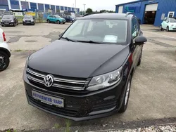 Deep black perleffekt Gebraucht 2015 VW Tiguan Trendline SUV | 9.999 € (Fairer Preis)