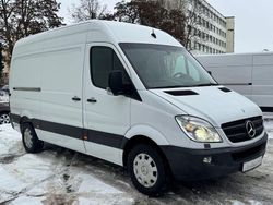 Weiß Gebraucht 2013 Mercedes 219 Limousine | 16.885 €