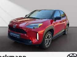3u5)/ black mica (209) (rot Gebraucht 2022 Toyota Yaris Cross Elegant SUV | 25.990 € (Fairer Preis)