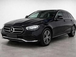 Obsidianschwarz (metallic) Gebraucht 2021 Mercedes E220 Avantgarde Kombi | 25.990 € (Guter Preis)
