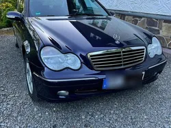 Violet Gebraucht 2001 Mercedes C200 Limousine | 3.599 €