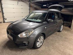 Grau Gebraucht 2016 Suzuki Swift Kleinwagen | 7.900 €