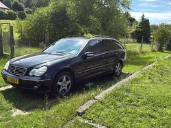 Schwarz Gebraucht 2002 Mercedes C200 Avantgarde Kombi | 7.999 €