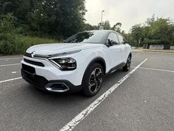 Weiß Gebraucht 2023 Citroën C4 PureTech Limousine | 17.500 € (Fairer Preis)