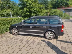 Schwarz Gebraucht 1999 Opel Astra Kombi | 590 € (Guter Preis)