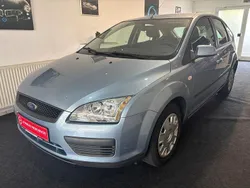 Blau Gebraucht 2006 Ford Focus Limousine | 2.990 € (Fairer Preis)