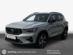 Grau Neu 2024 Volvo XC40 Plus SUV | 41.890 € (Fairer Preis)