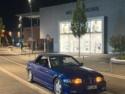 Blau Gebraucht 1993 BMW 320 Cabriolet Cabrio | 4.500 €
