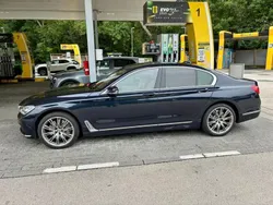 Blau Gebraucht 2017 BMW 750 Limousine | 35.500 € (Guter Preis)