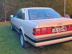 Weiß Gebraucht 1990 Audi V8 Limousine | 10.000 €