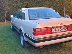 Weiß Gebraucht 1990 Audi V8 Limousine | 10.500 €