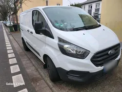 Weiß Gebraucht 2019 Ford Transit Custom Van / Kleinbus | 11.000 € (Etwas zu teuer)