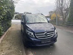 Cavansitblau metallic Gebraucht 2017 Mercedes V220 Edition Van / Kleinbus | 22.000 € (Guter Preis)