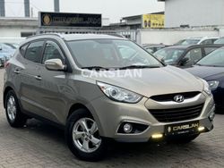 Silber Gebraucht 2010 Hyundai Tucson Style SUV | 10.498 € (Fairer Preis)