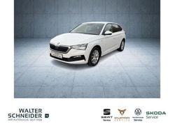 Weiß Gebraucht 2022 Skoda Scala Tour Kleinwagen | 16.950 € (Guter Preis)