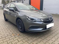 Grau Gebraucht 2017 Opel Astra Kombi | 6.490 € (Guter Preis)
