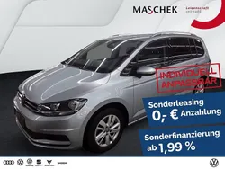 Oyster silver Gebraucht 2024 VW Touran Comfortline Van / Kleinbus | 30.840 € (Guter Preis)