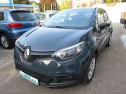 Grau Gebraucht 2017 Renault Captur Life SUV | 8.490 € (Fairer Preis)