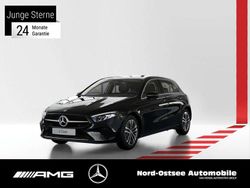 Metalliclack kosmosschwarz Gebraucht 2024 Mercedes A200 Progressive Limousine | 29.490 € (Fairer Preis)