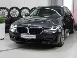 Grau Gebraucht 2022 BMW 520 Sport Line Limousine | 39.999 € (Guter Preis)