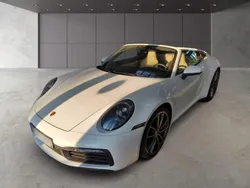 Weiß Gebraucht 2022 Porsche 911 Carrera Cabriolet Cabrio | 123.990 € (Guter Preis)