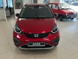 Premium crystal red metallic Gebraucht 2025 Honda Jazz Advance Kleinwagen | 30.000 € (Fairer Preis)