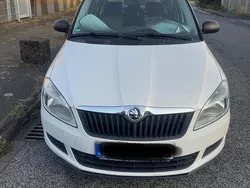 Weiß Gebraucht 2014 Skoda Fabia Kleinwagen | 3.100 € (Superpreis)