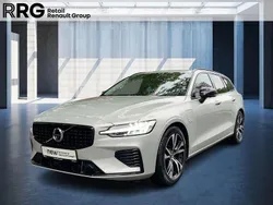 Silber Gebraucht 2021 Volvo V60 R-Design Kombi | 28.990 € (Fairer Preis)