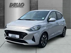 Grau Gebraucht 2024 Hyundai i10 Trend Kleinwagen | 17.990 € (Fairer Preis)