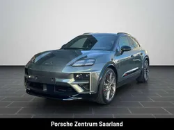 Aventuringrünmetallic Neu 2025 Porsche Macan Turbo Sport SUV | 154.530 €