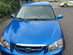 Blau Gebraucht 2006 Kia Cerato LX Kleinwagen | 2.700 € (Teuer)