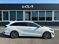 Schwarz Neu 2025 Kia Ceed Sportswagon Kombi | 34.490 € (Teuer)