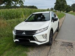Weiß Gebraucht 2021 Mitsubishi Eclipse Cross SUV | 17.699 € (Fairer Preis)