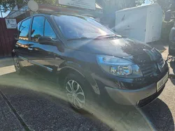 Schwarz Gebraucht 2004 Renault Scénic II Authentique Van / Kleinbus | 4.990 € (Teuer)
