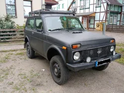 Schwarz Gebraucht 2010 Lada niva SUV | 4.999 €