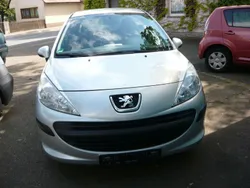 Grau Gebraucht 2008 Peugeot 207 Tendance Limousine | 2.950 € (Fairer Preis)