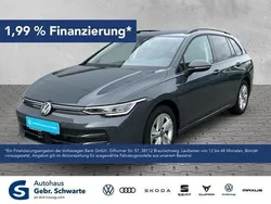 Grau Gebraucht 2024 VW Golf VIII Life Kombi | 26.490 € (Guter Preis)