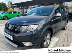 Kometengrau metallic (grau) Gebraucht 2019 Dacia Logan MCV Stepway Kombi | 12.790 € (Teuer)