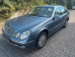 Blau Gebraucht 2004 Mercedes E200 Limousine | 3.950 € (Guter Preis)