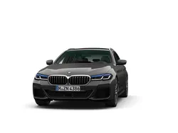 Grau Gebraucht 2021 BMW 530 Comfort Edition Kombi | 46.450 € (Teuer)