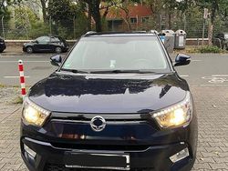 Blau Gebraucht 2015 Ssangyong (KGM) Tivoli Crystal SUV | 7.500 €