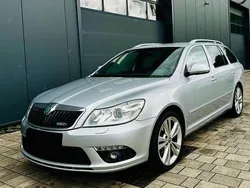 Silber Gebraucht 2012 Skoda Octavia RS Kombi | 6.600 € (Guter Preis)