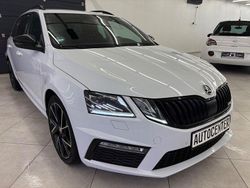 Weiß Gebraucht 2020 Skoda Octavia RS Kombi | 20.200 € (Fairer Preis)
