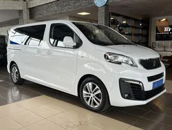 Weiß Gebraucht 2021 Peugeot Traveller Active Van / Kleinbus | 27.600 € (Guter Preis)