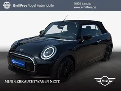 Schwarz Gebraucht 2021 Mini One Cabriolet Essential Cabrio | 20.680 € (Etwas zu teuer)
