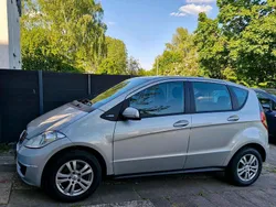 Silber Gebraucht 2011 Mercedes A160 Kleinwagen | 3.600 € (Guter Preis)
