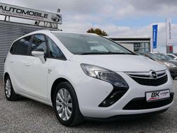 Schneeweiss/olympic/summit Gebraucht 2016 Opel Zafira Tourer Van / Kleinbus | 9.990 € (Fairer Preis)