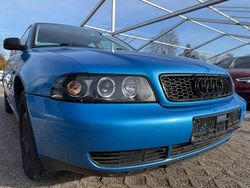 Blau Gebraucht 1996 Audi A4 Limousine | 499 €