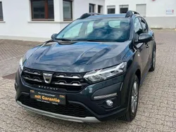 Grau Gebraucht 2022 Dacia Sandero Comfort Kleinwagen | 12.490 € (Fairer Preis)
